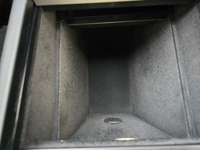 Used 2026 Tesla Model Y Long Range image 34