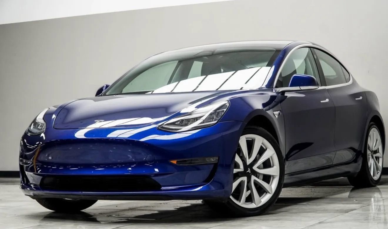 Used 2020 Tesla Model 3 Long Range image 1