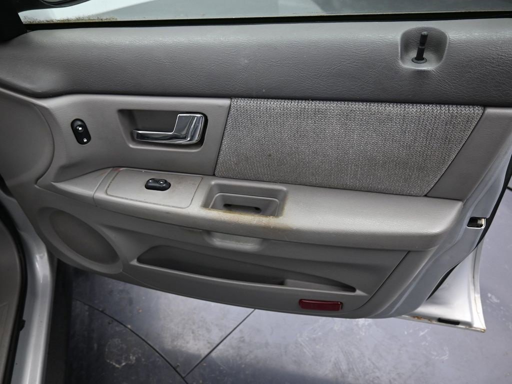 Used 2002 Ford Taurus SE image 26