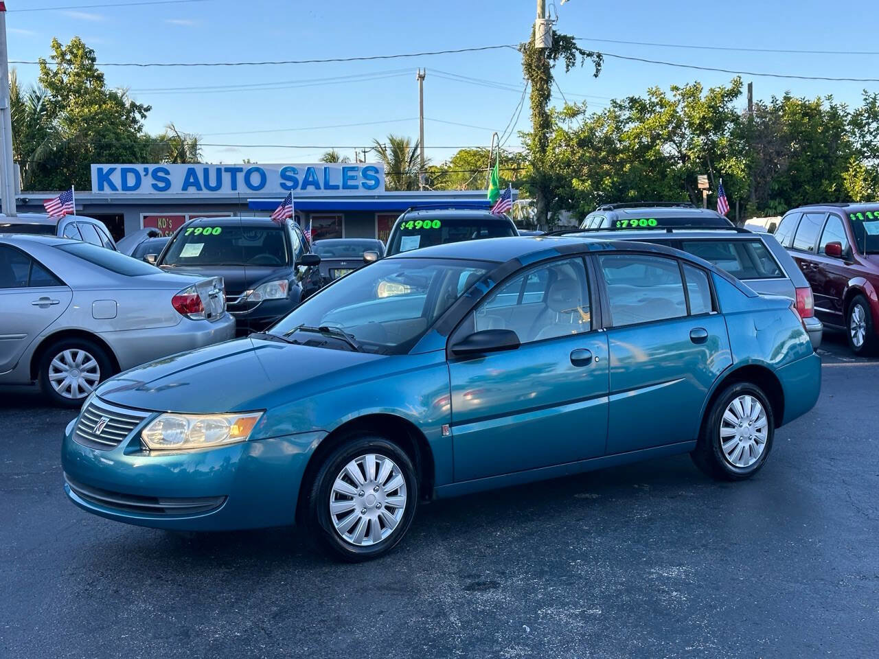 Used 2005 Saturn ION Level 2 w/ Power Pkg image 2