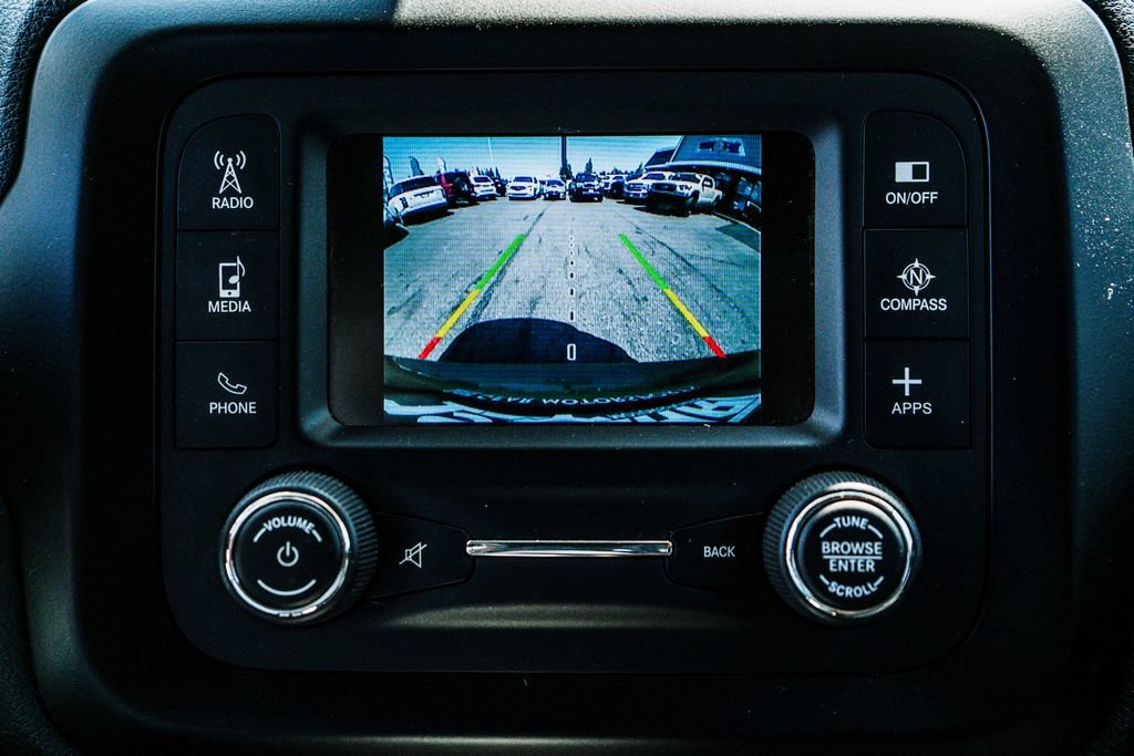 Used 2016 Jeep Renegade 75th Anniversary AWD/4WD image 30