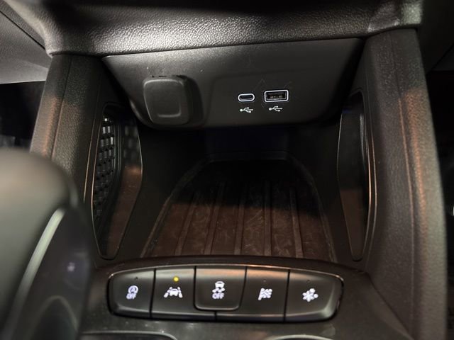 Used 2024 Chevrolet TrailBlazer RS image 28