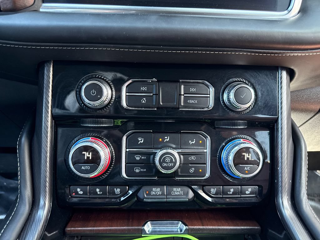 Used 2024 GMC Yukon Denali Ultimate AWD/4WD image 24