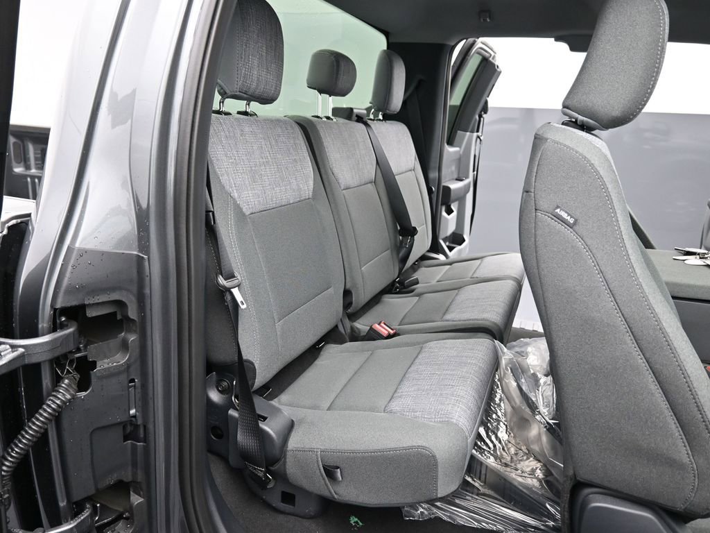 New 2025 Ford F250 XLT image 18