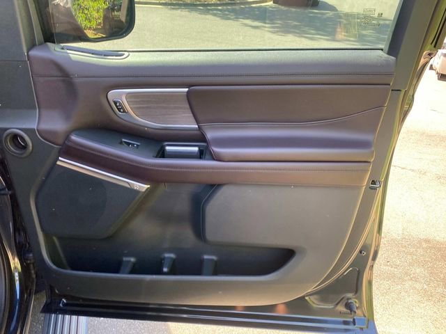 Used 2025 Ford Expedition Platinum w/ Platinum Ultimate Package image 37