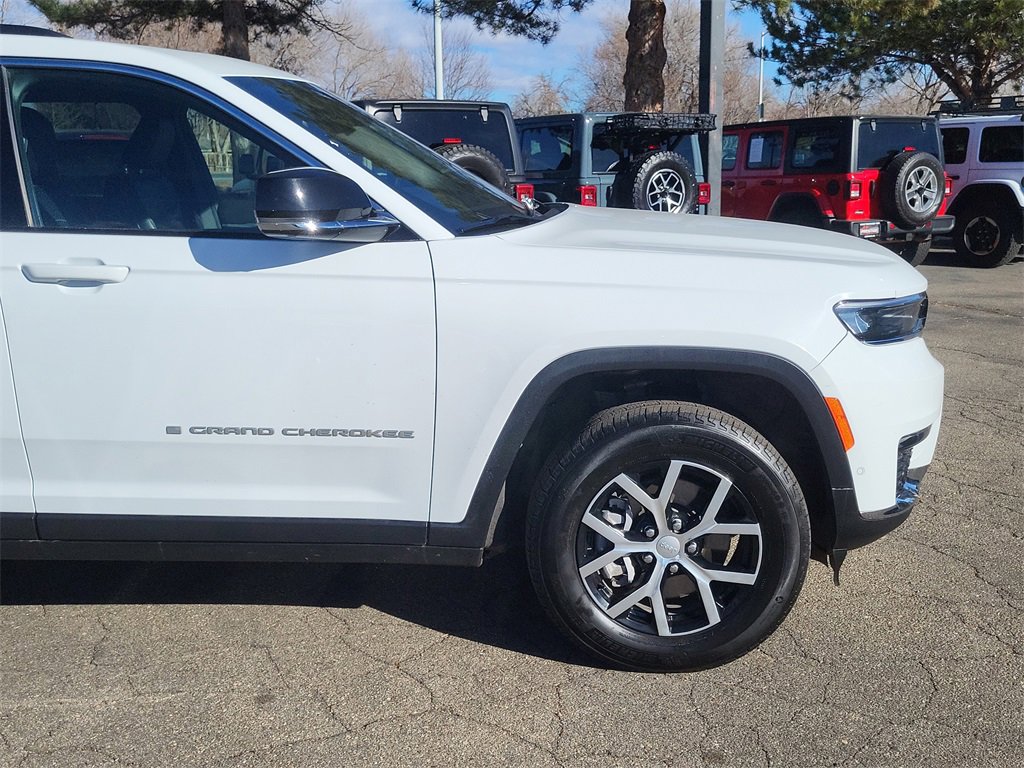 Used 2024 Jeep Grand Cherokee L Limited w/ Luxury Tech Group II image 6