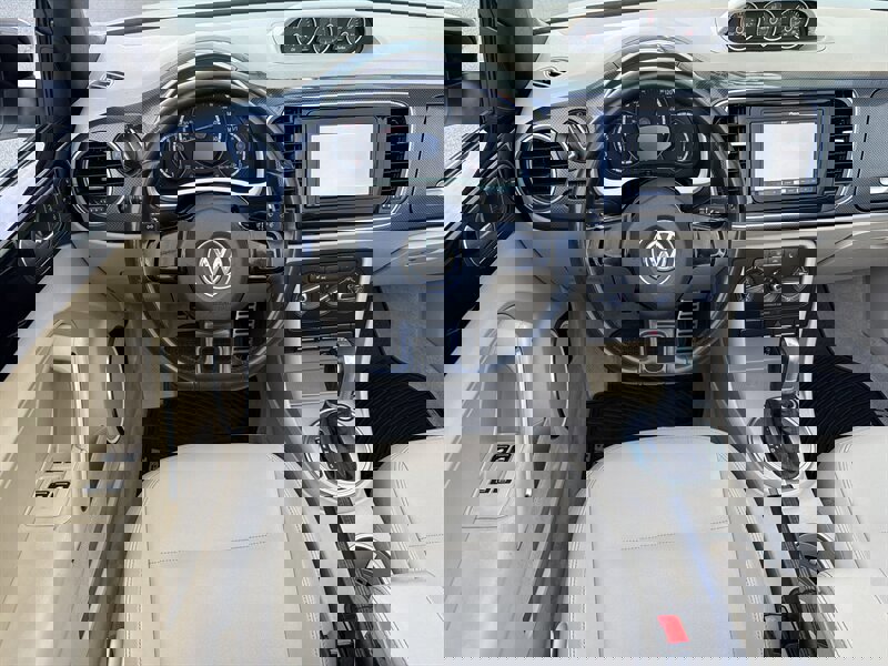 Used 2013 Volkswagen Beetle 2.0T image 22