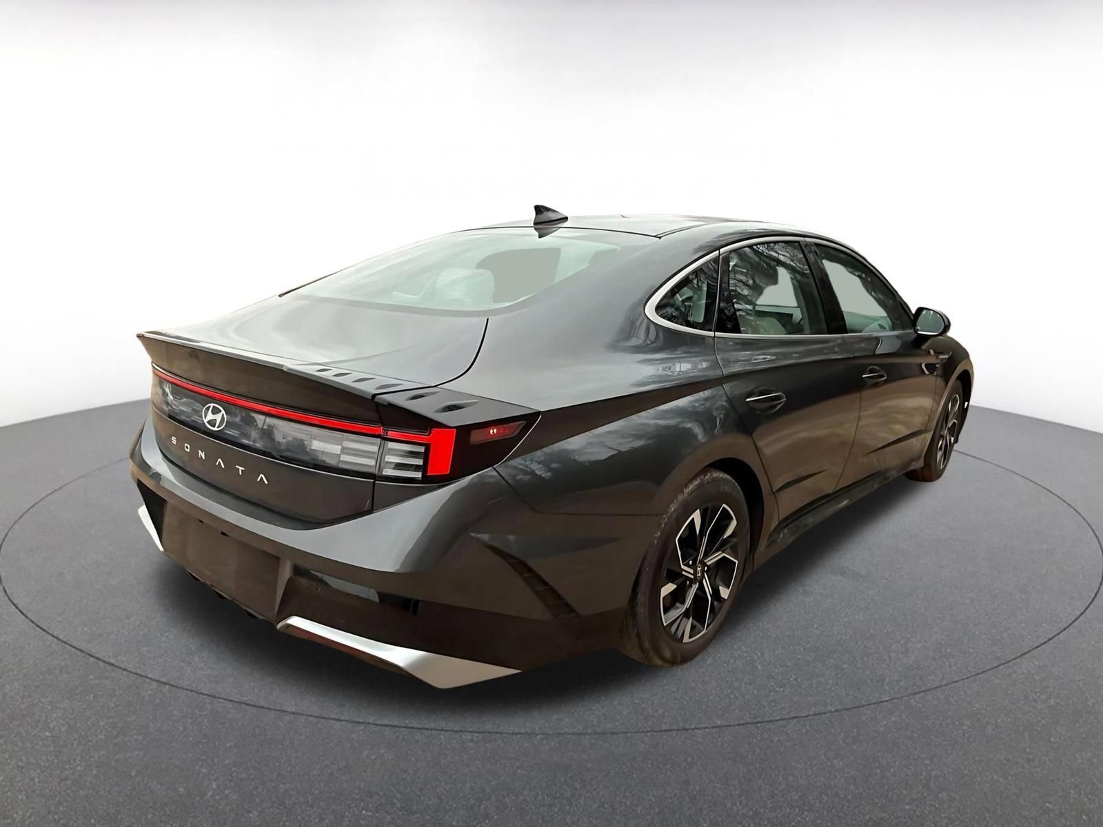 Used 2025 Hyundai Sonata SEL image 14