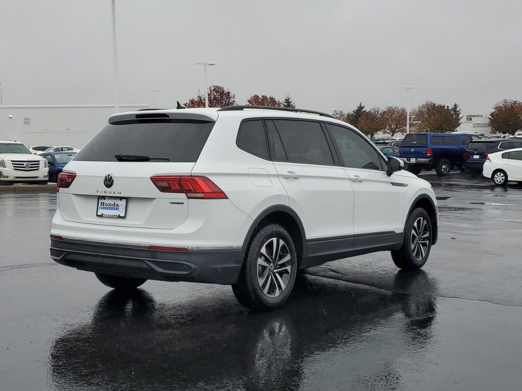 Used 2024 Volkswagen Tiguan S image 7