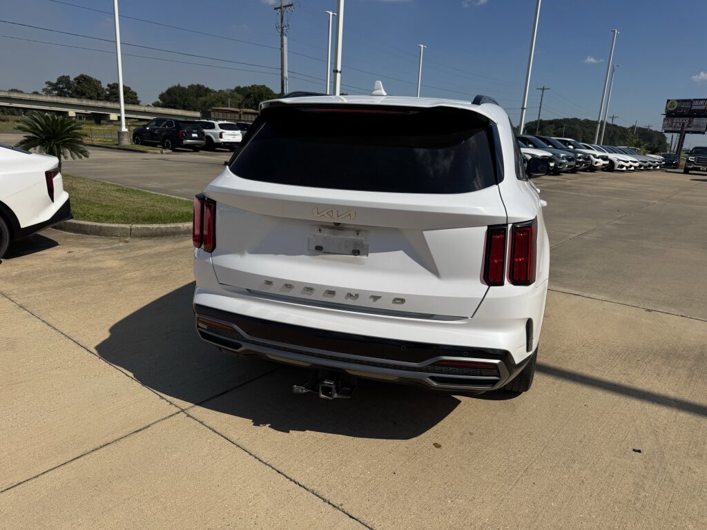 Used 2022 Kia Sorento SX image 19