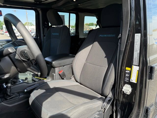 Used 2024 Jeep Wrangler Unlimited Rubicon 4xe AWD/4WD image 10