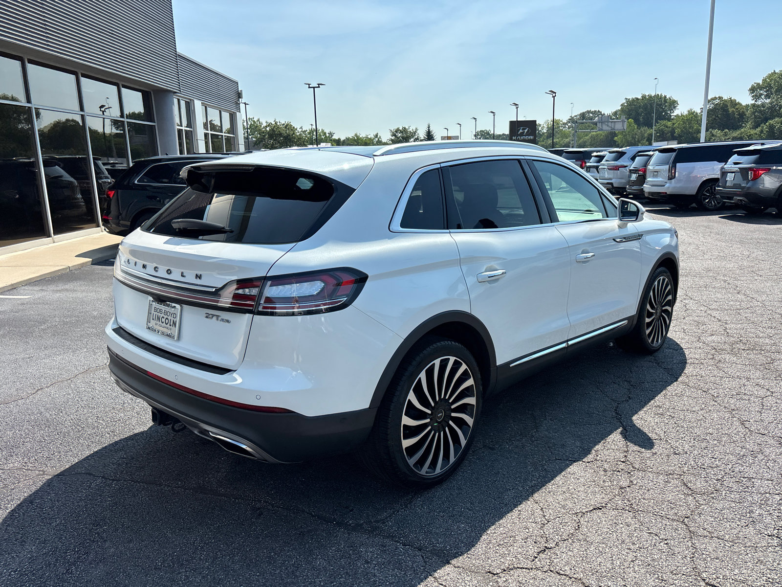 Certified 2020 Lincoln Nautilus Black Label w/ Class II Trailer Tow Package AWD/4WD image 7