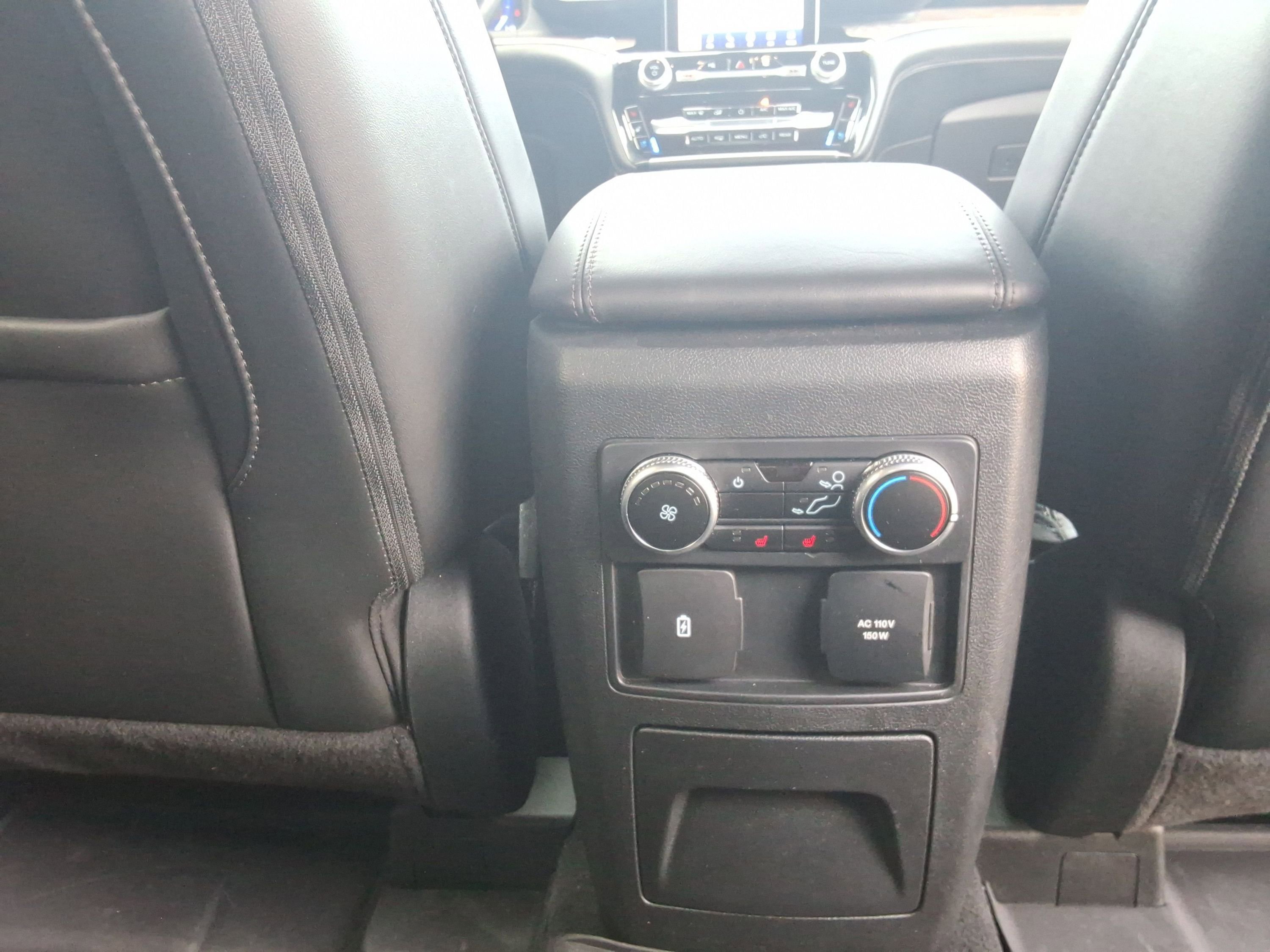 Used 2022 Ford Explorer Platinum w/ Equipment Group 601A image 24