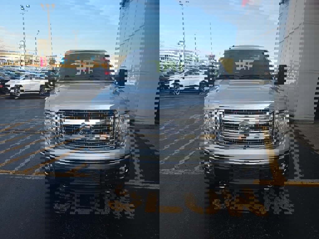 Used 2013 Ford F150 XLT w/ Luxury Equipment Group image 10