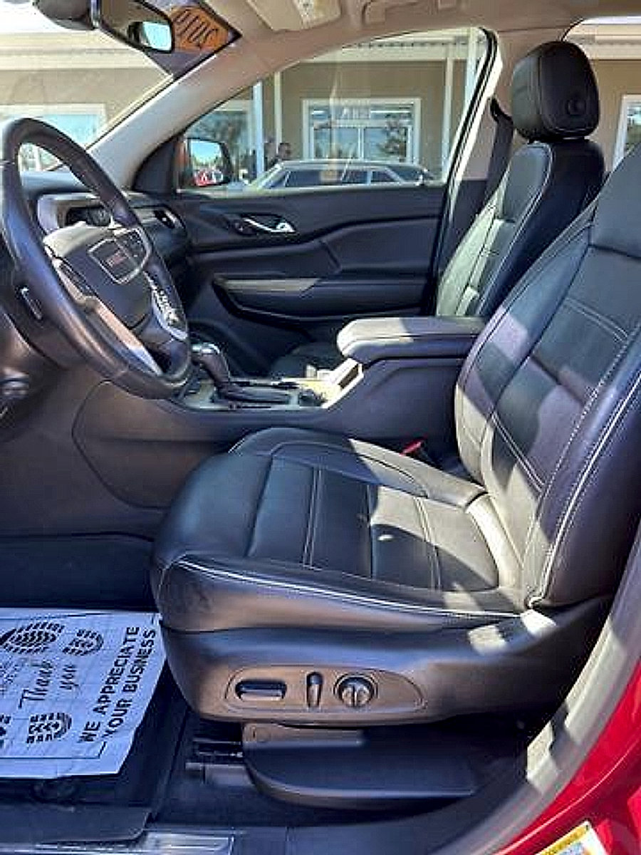 Used 2019 GMC Acadia Denali w/ Technology Package image 13