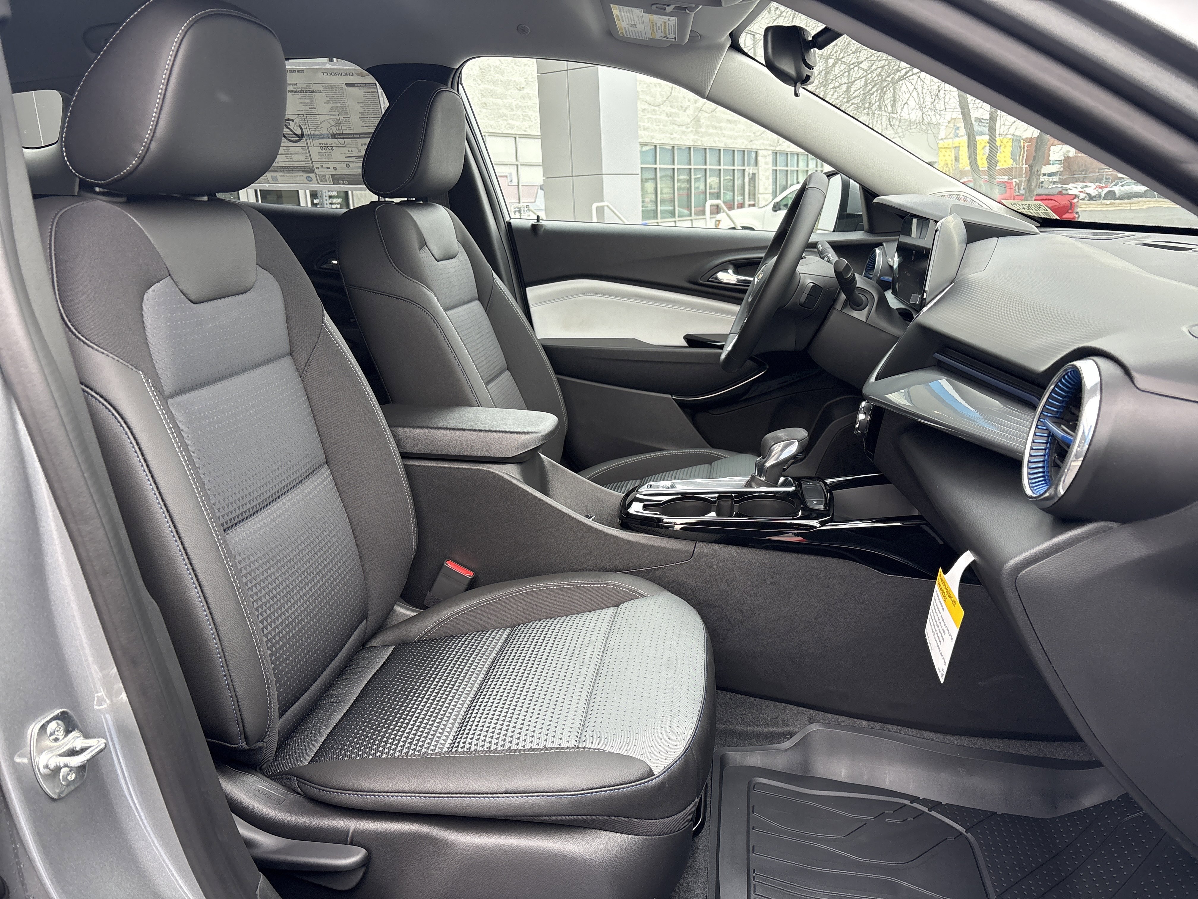 New 2026 Chevrolet Trax LT w/ Driver Confidence Package FWD image 27