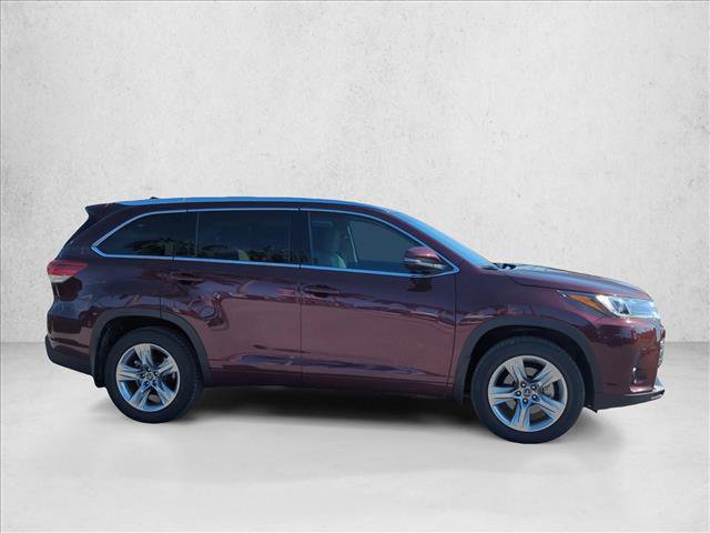 Certified 2019 Toyota Highlander Limited AWD/4WD image 4