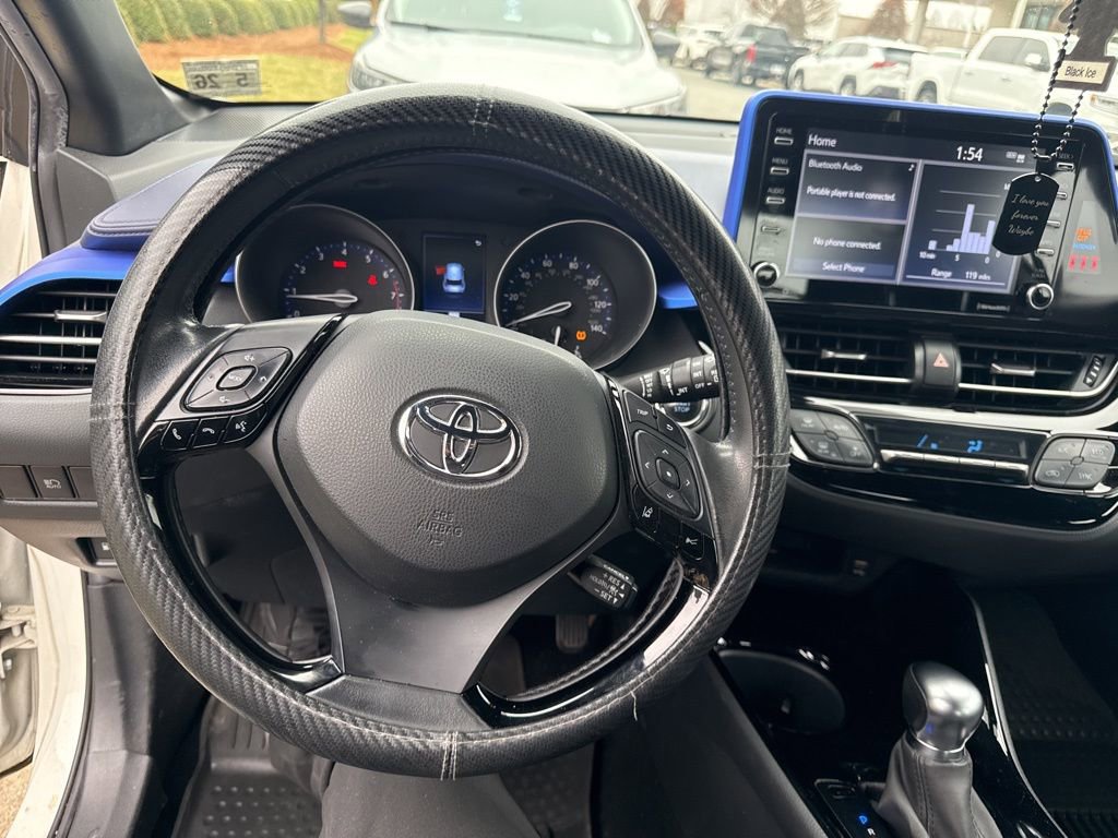 Used 2021 Toyota C-HR XLE image 8