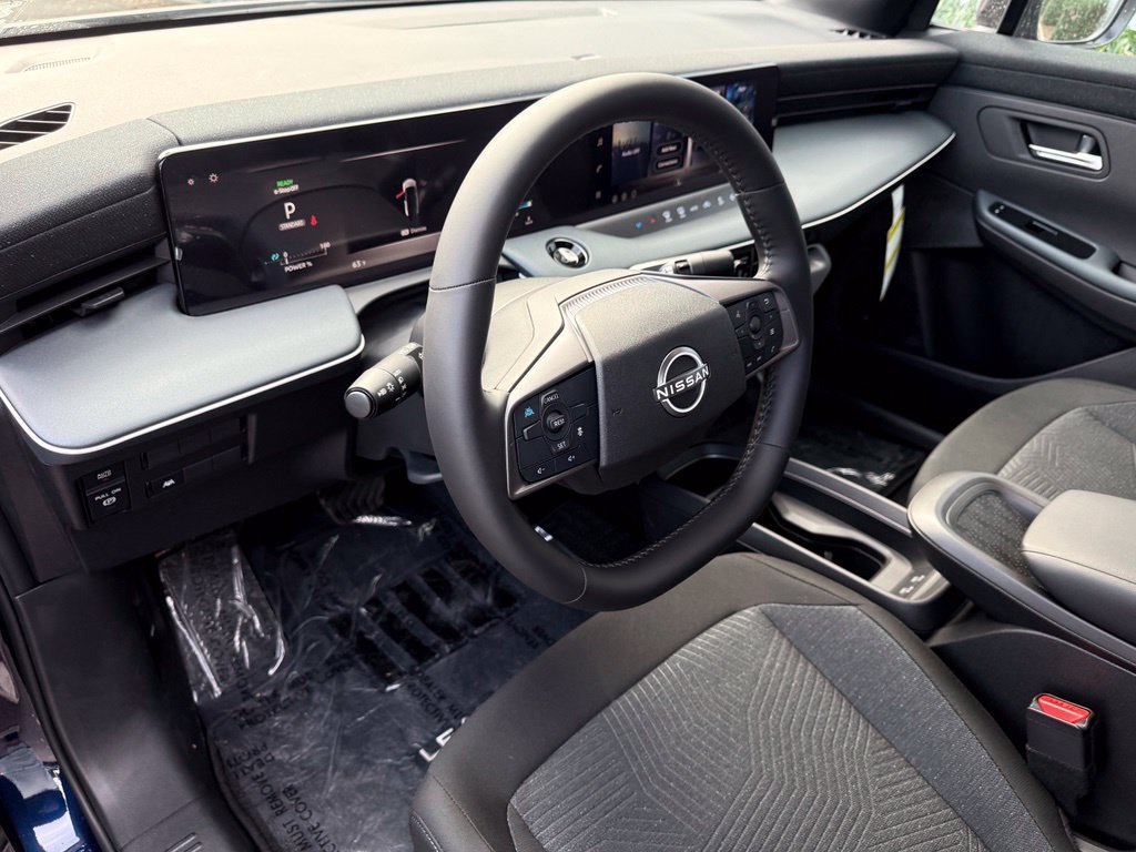 New 2026 Nissan Leaf FWD image 12
