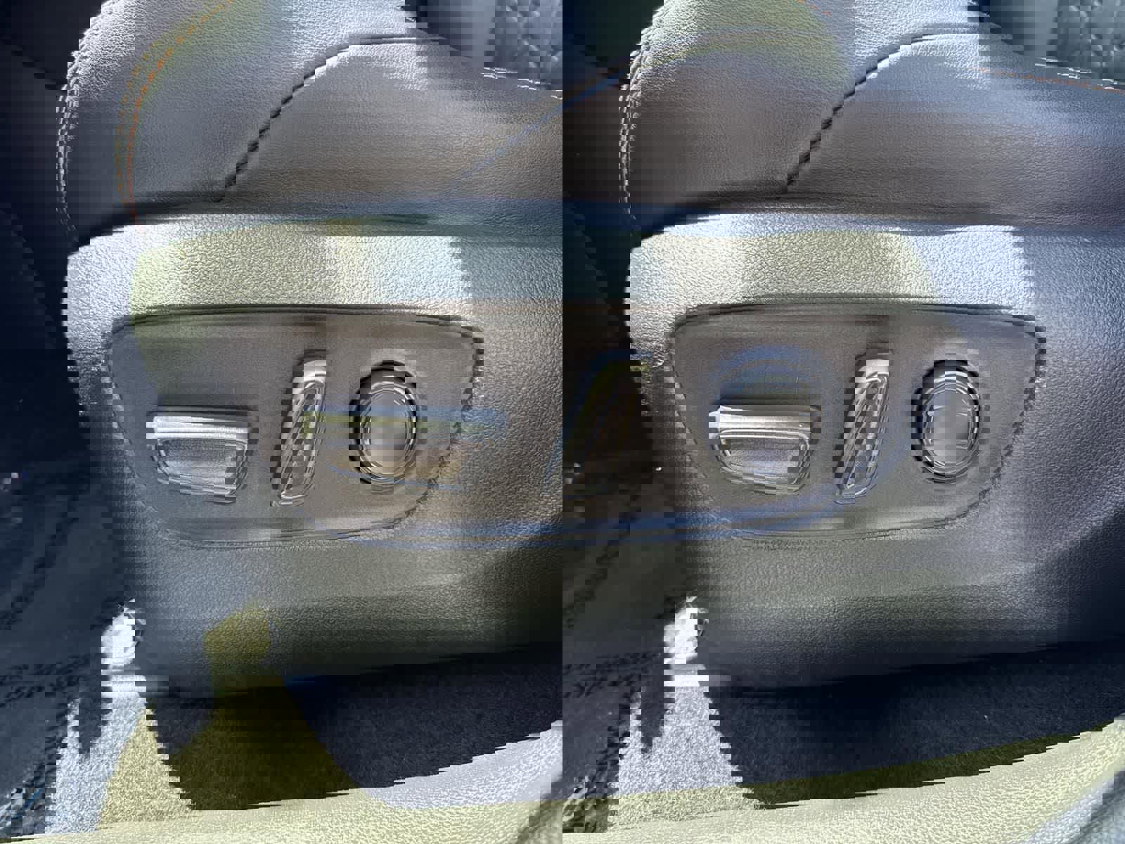 Used 2023 Toyota RAV4 Adventure image 22