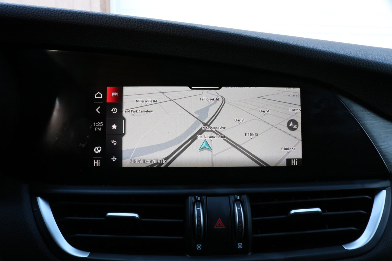 Used 2021 Alfa Romeo Giulia Ti w/ Nero Edizione image 32