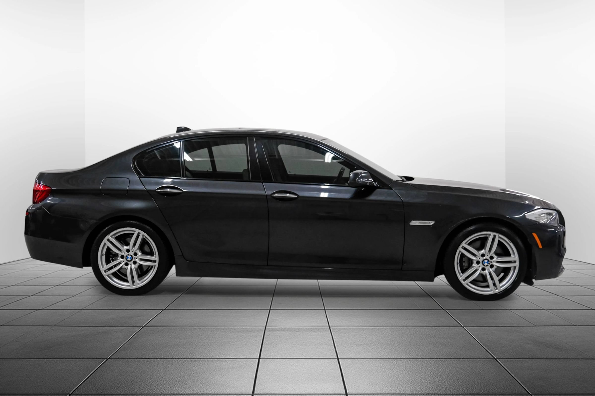 Used 2013 BMW 535i Sedan RWD image 8