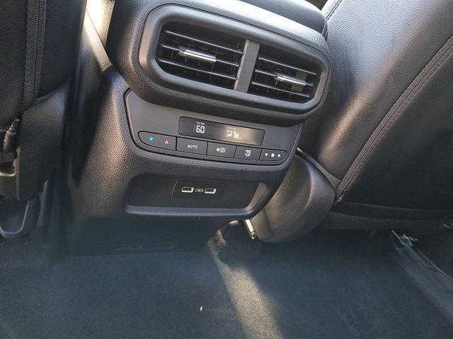 Certified 2023 Honda Pilot Touring image 11