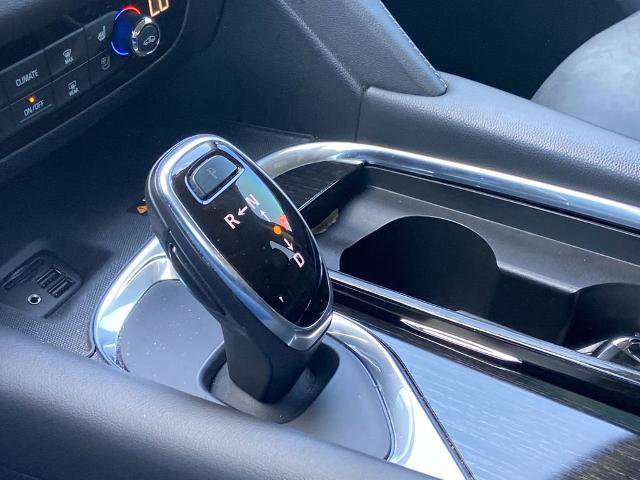 Used 2021 Buick Enclave Avenir w/ Avenir Technology Package image 12