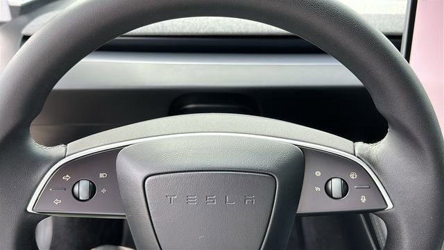 Used 2025 Tesla Model 3 Long Range image 10