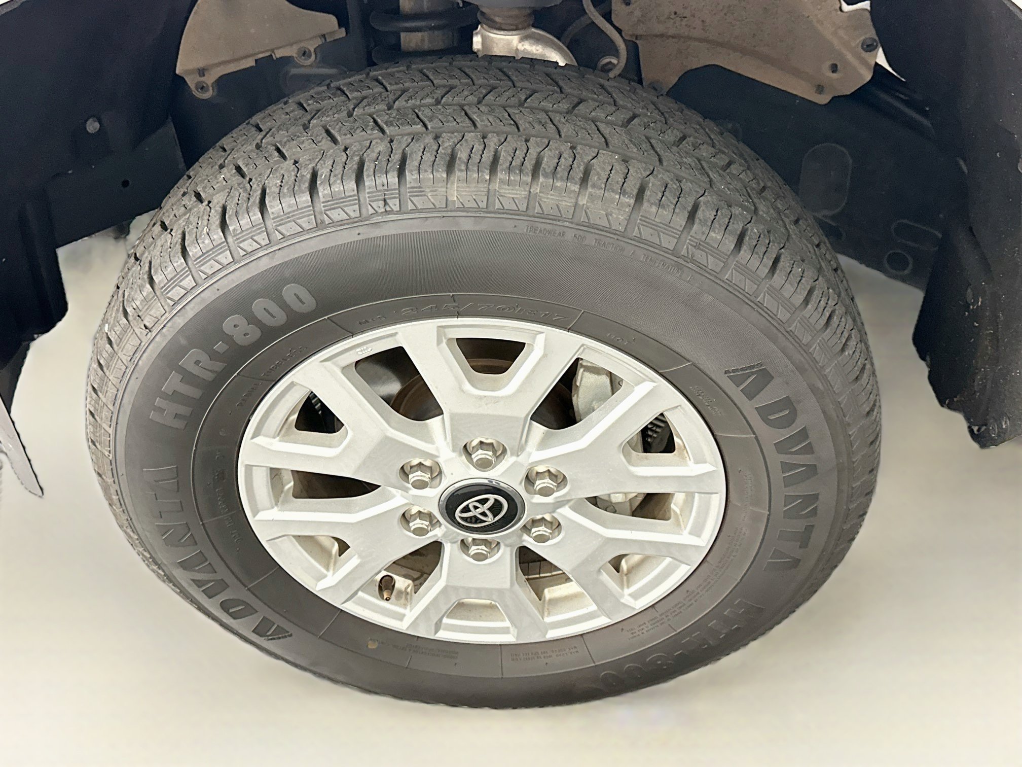 Used 2024 Toyota Tacoma SR5 AWD/4WD image 11