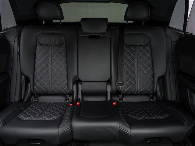 Used 2024 Audi SQ8 Prestige AWD/4WD image 19
