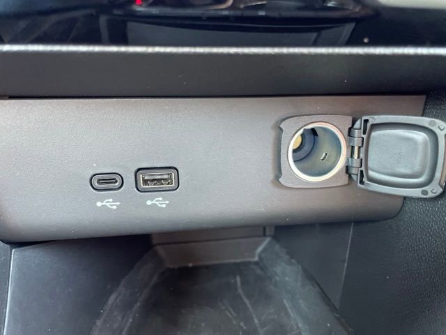 Used 2024 Buick Encore GX Avenir w/ Avenir Convenience Package image 24