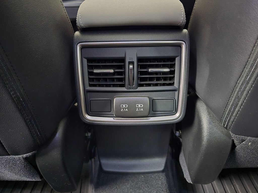 Used 2023 Subaru Forester Limited AWD/4WD image 19