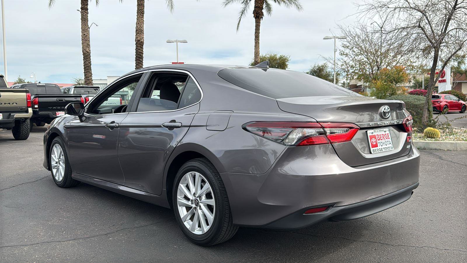 Used 2023 Toyota Camry LE image 5