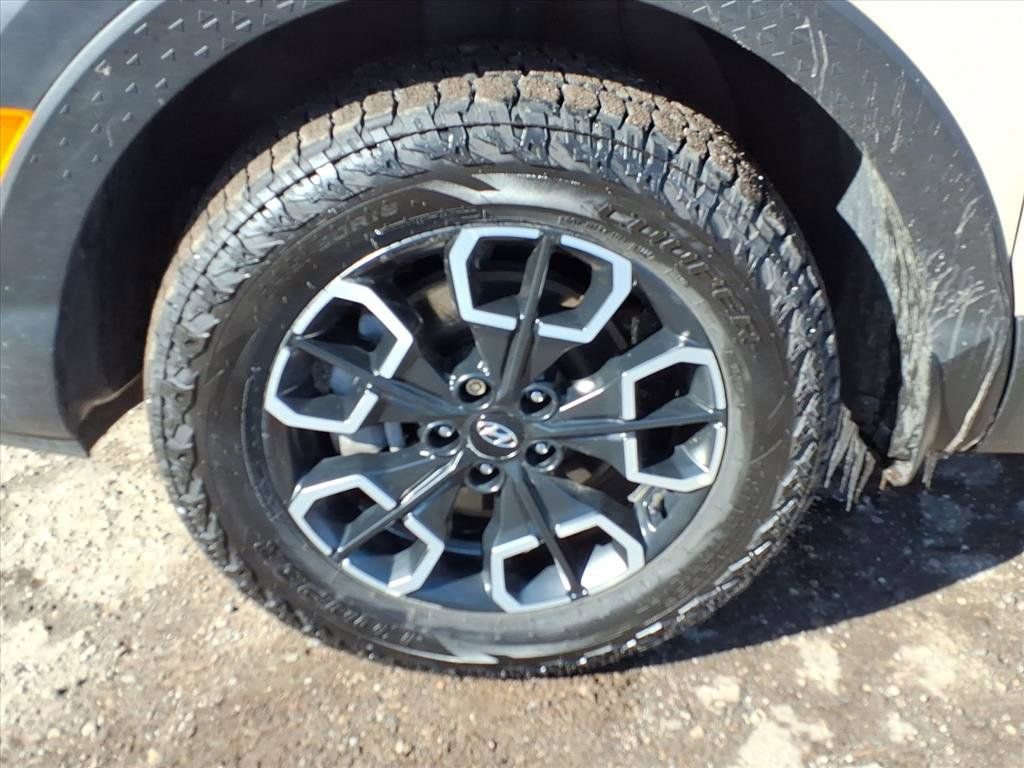 Used 2022 Hyundai Santa Cruz SEL Premium w/ Cargo Package image 9