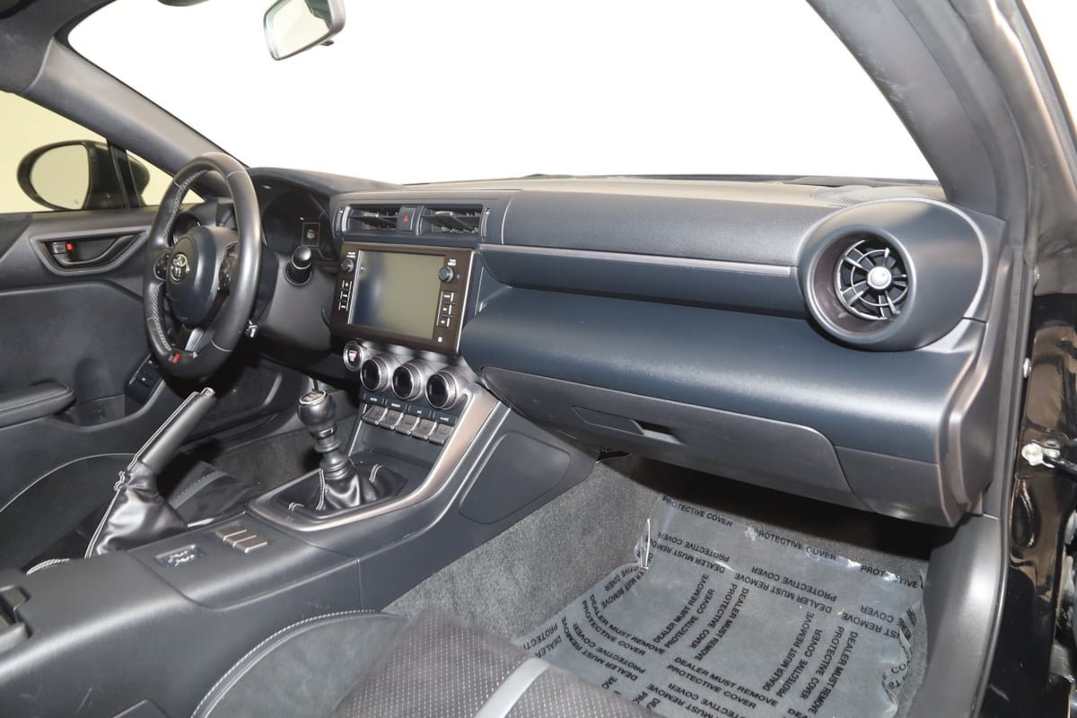 Used 2024 Toyota GR86 Premium RWD image 37