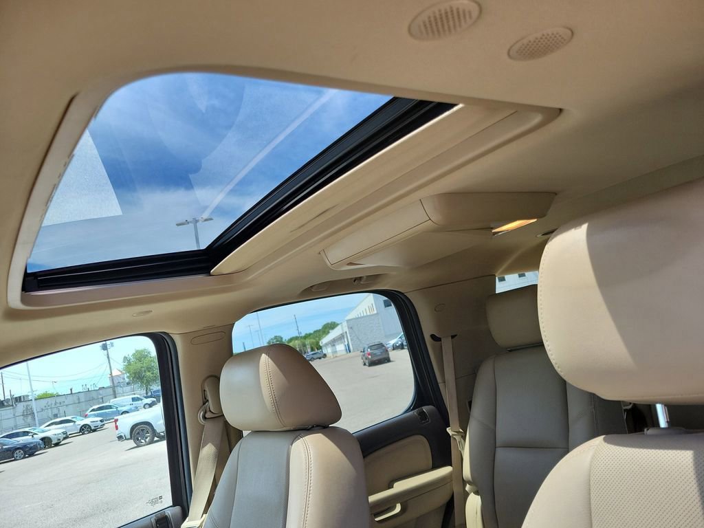 Used 2012 GMC Yukon Denali AWD/4WD image 36