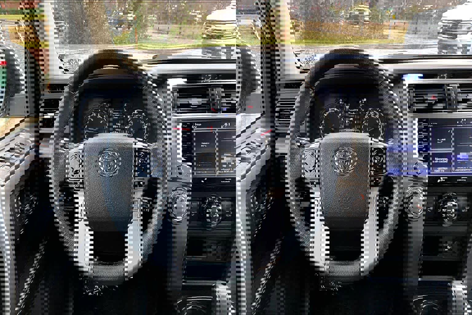 Used 2022 Toyota 4Runner SR5 image 6