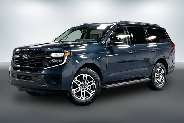 New 2026 Ford Expedition Active image 2
