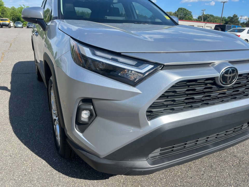 Used 2024 Toyota RAV4 XLE Premium FWD image 26