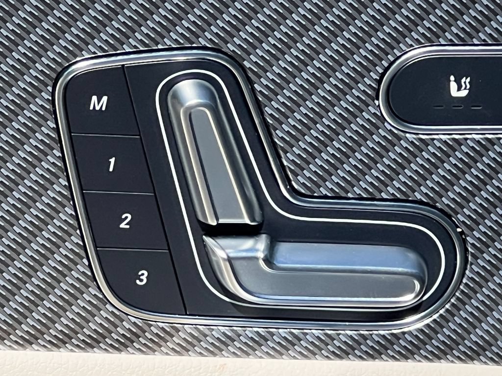 New 2025 Mercedes-Benz CLA 250 4MATIC image 17