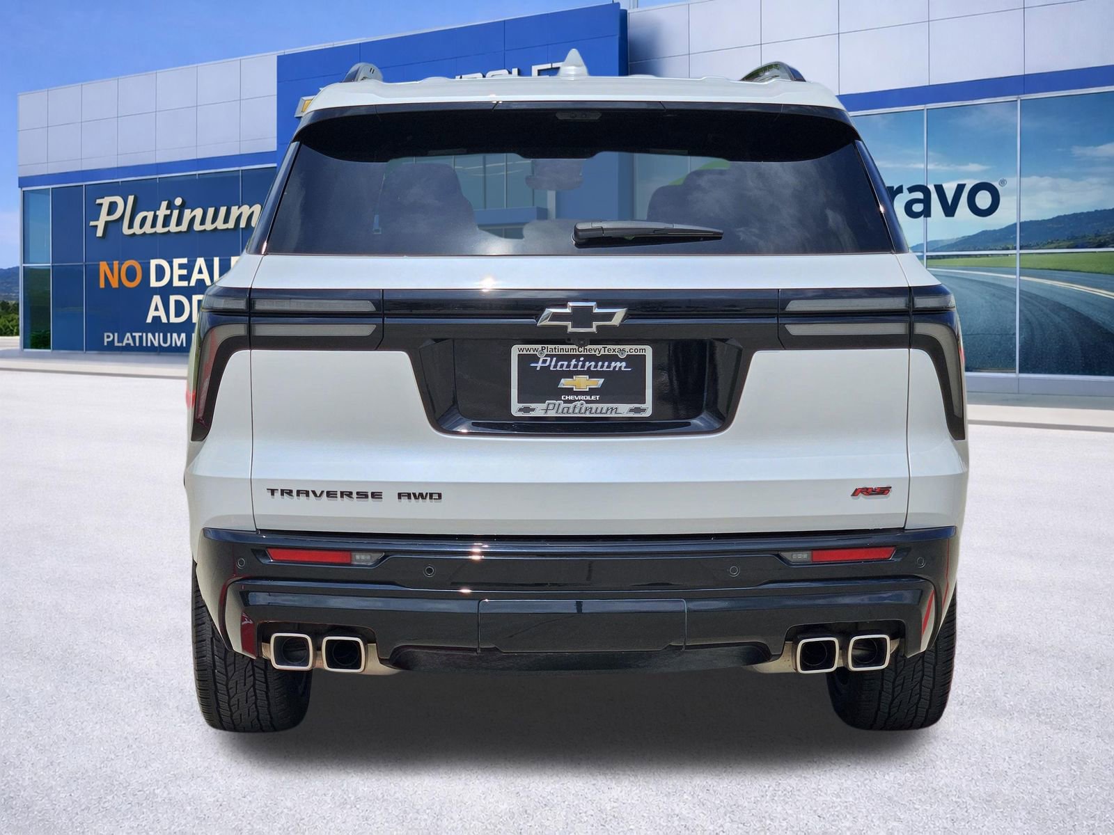 Certified 2024 Chevrolet Traverse RS w/ LPO, Floor Liner Package image 8