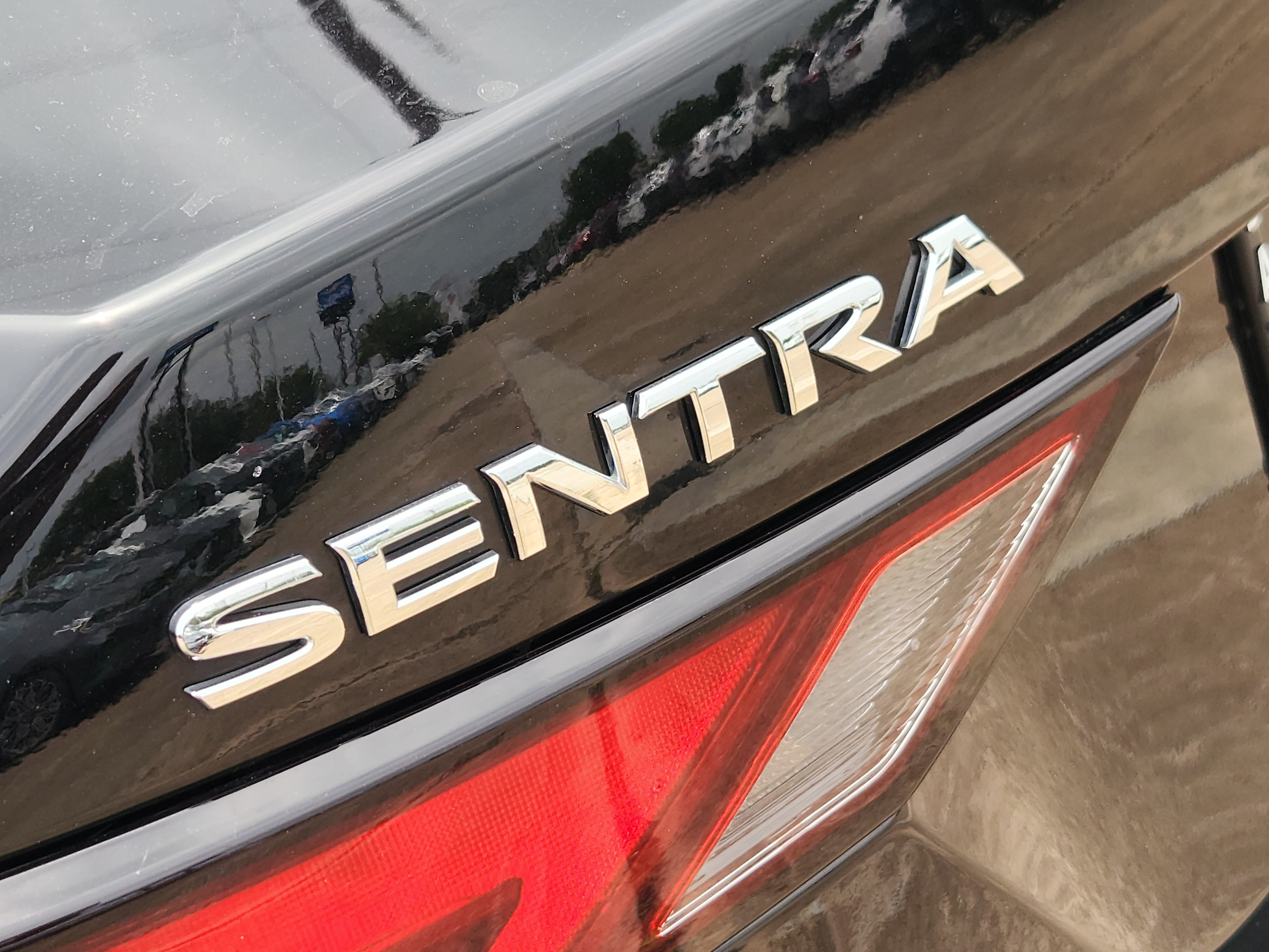 Used 2024 Nissan Sentra S FWD image 12