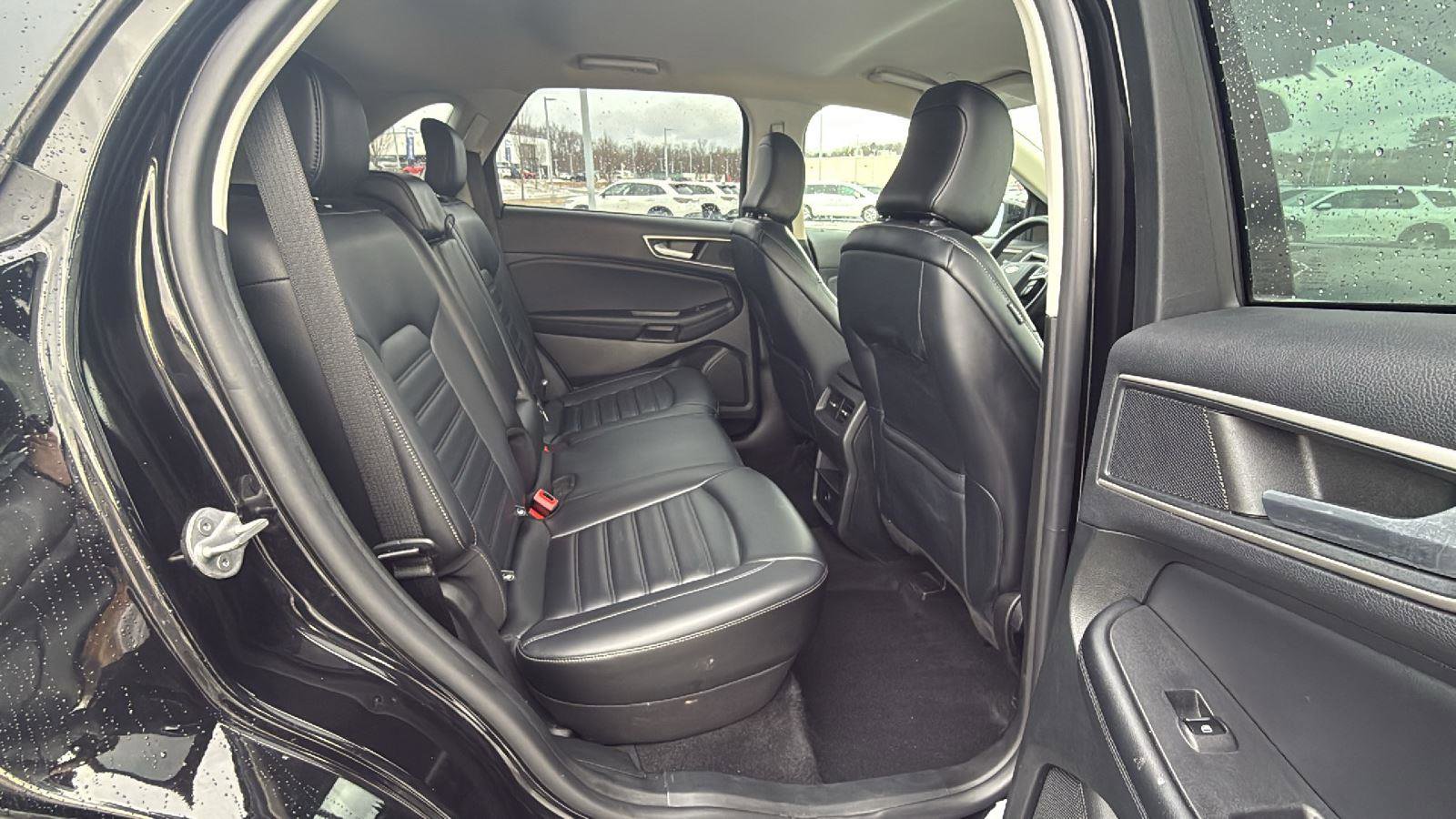 Used 2023 Ford Edge SEL image 21