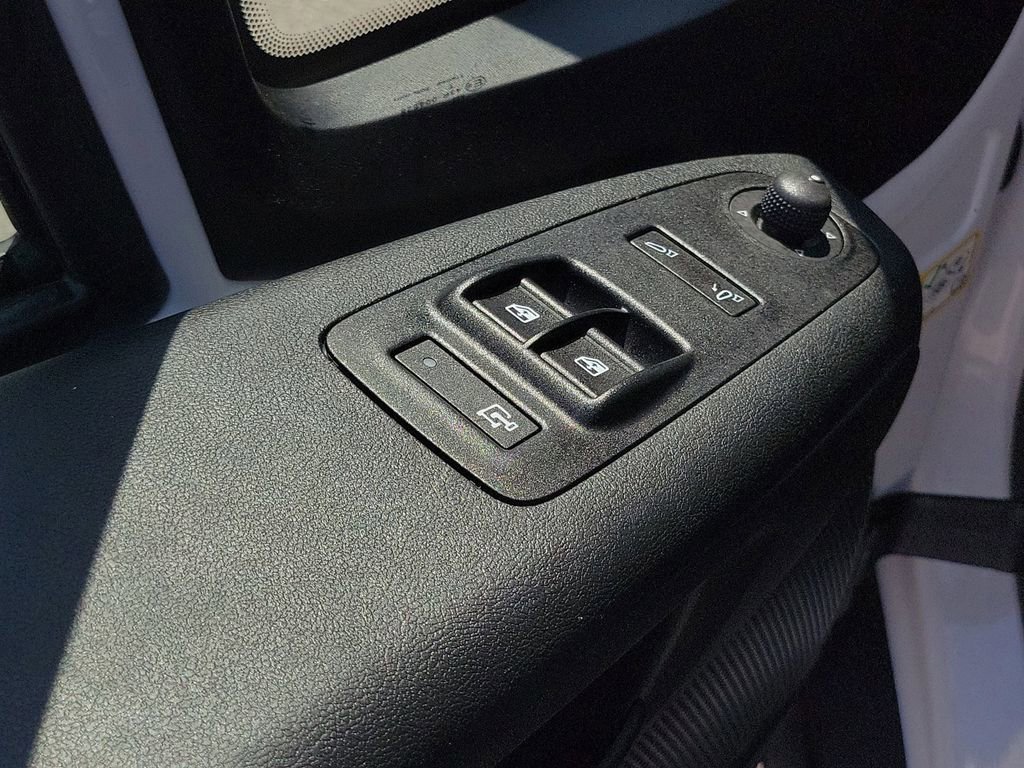 Used 2025 RAM ProMaster 2500 w/ Convenience Group FWD image 16