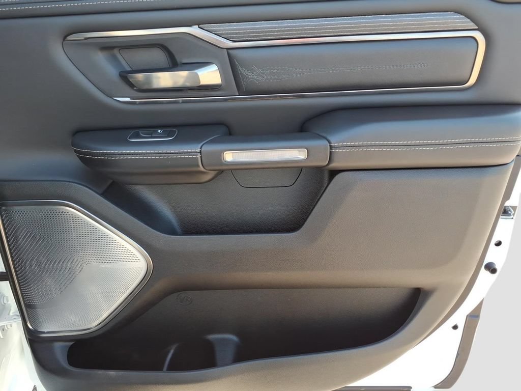Used 2020 RAM 1500 Limited AWD/4WD image 11