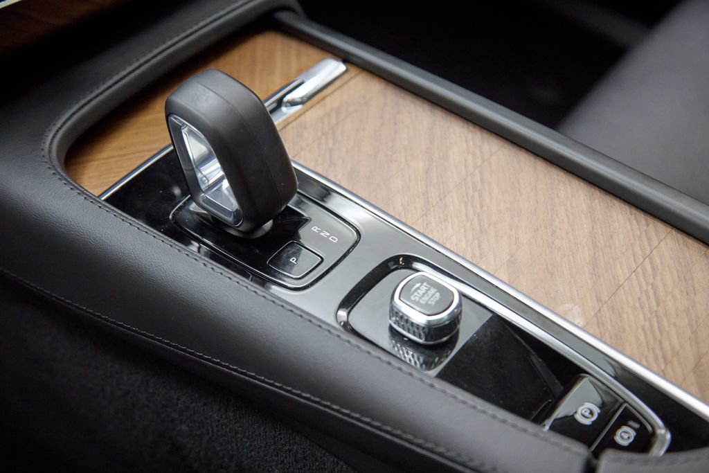 Certified 2024 Volvo XC90 B6 Plus w/ Protection Package Premier image 18