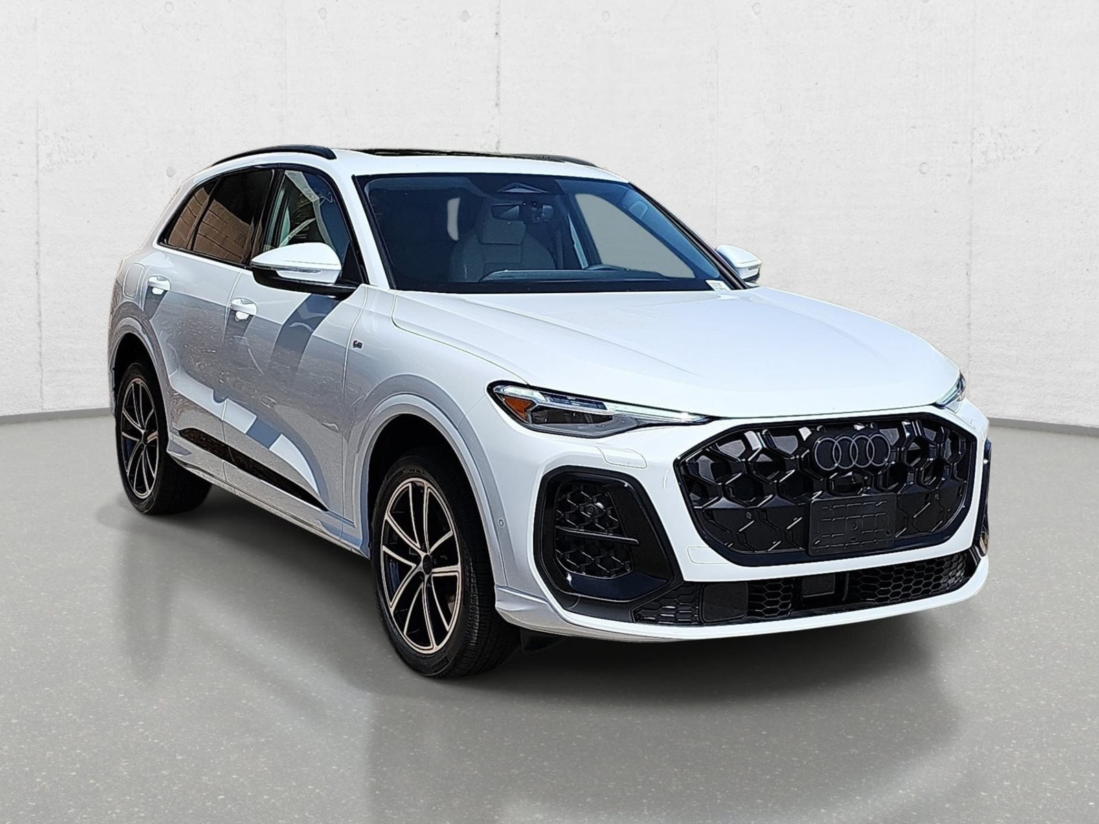 New 2026 Audi Q5 Premium Plus AWD/4WD image 3