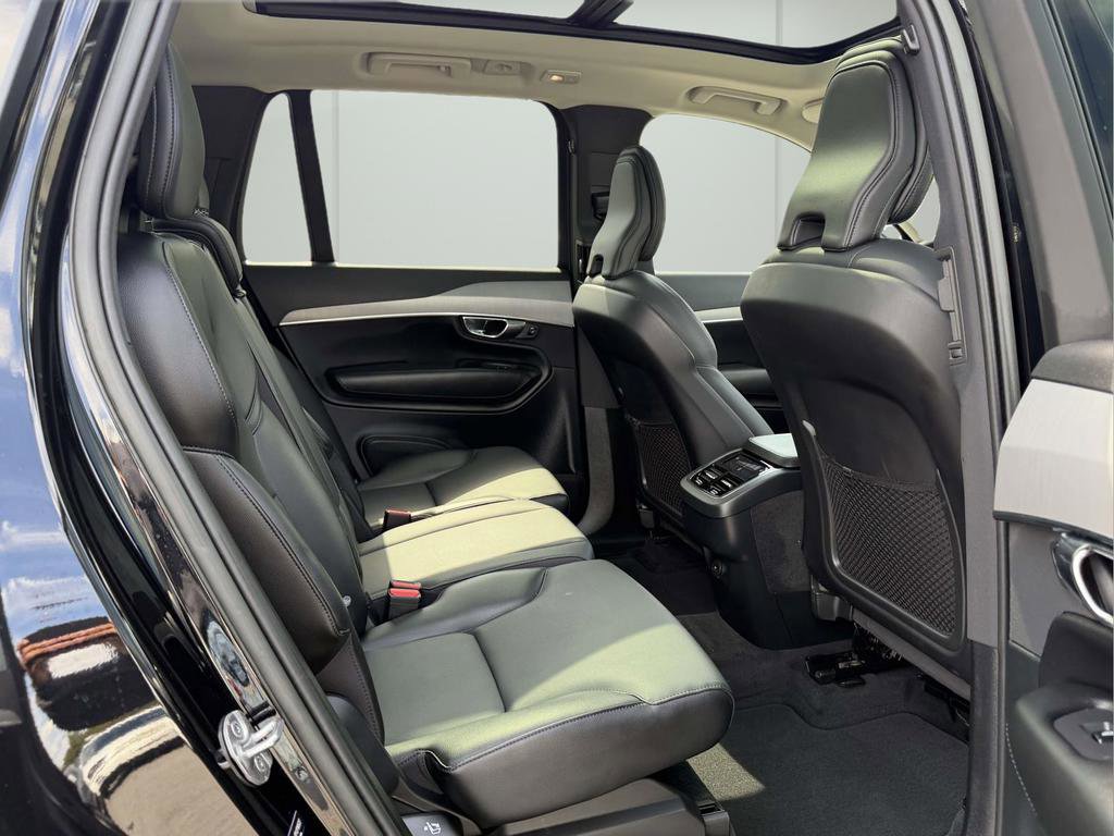 Used 2023 Volvo XC90 B5 Core w/ Climate Package AWD/4WD image 12