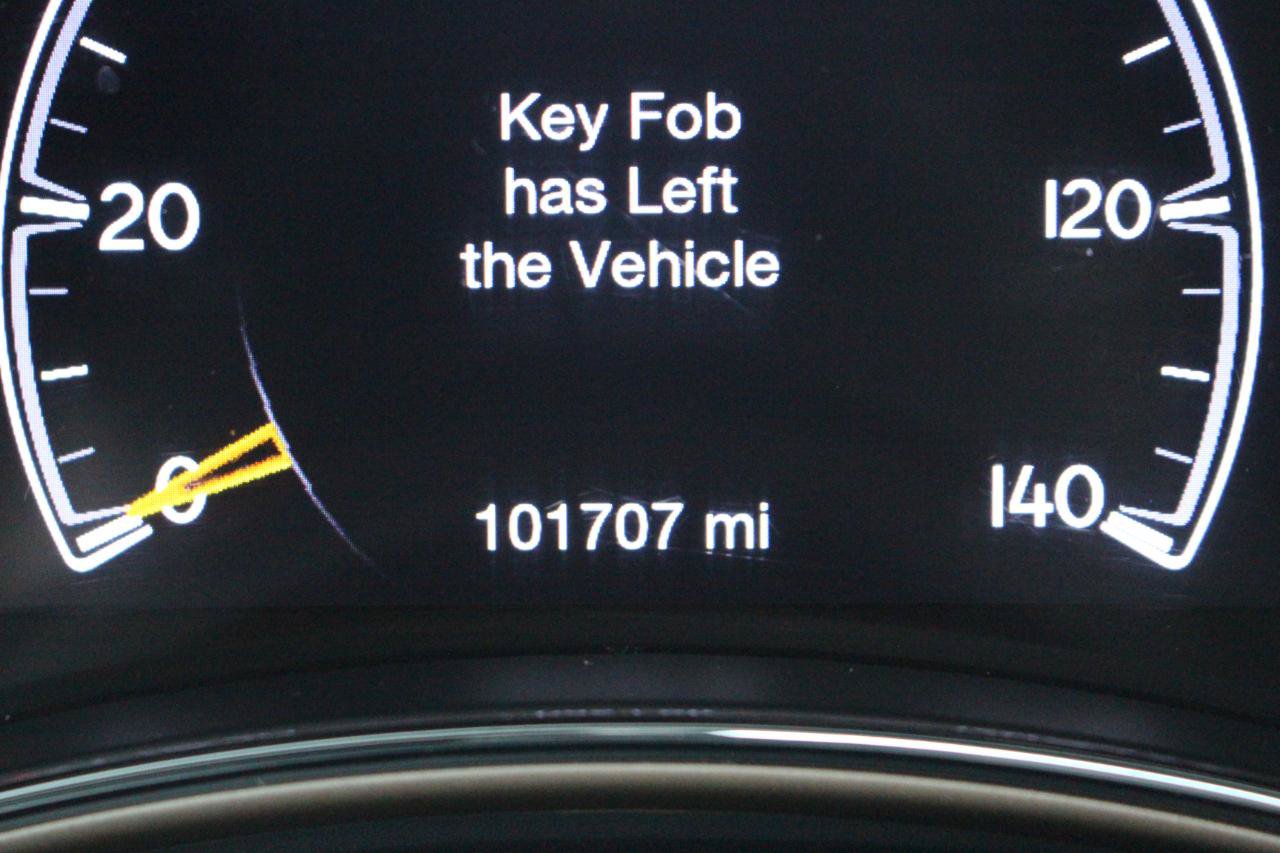Used 2016 Jeep Grand Cherokee Limited AWD/4WD image 23